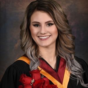 Meet your Posher, Hailey